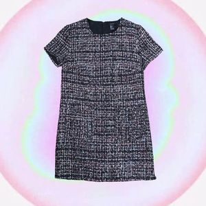 Chic Textured Black Shift Dress